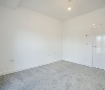 Harrington close, Upton - Photo 2