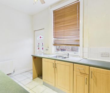 2 bedroom terraced house to rent - Photo 6