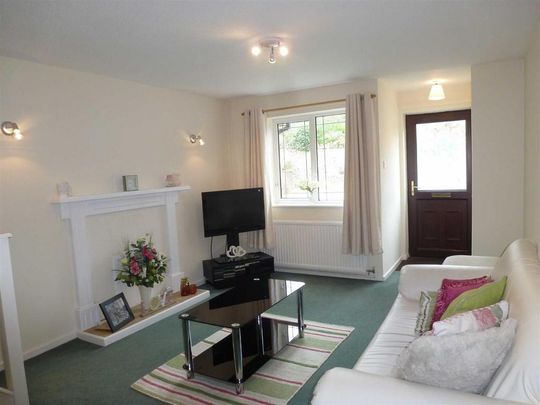 2 bedroom house to rent - Photo 1