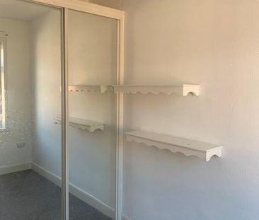 4 bedroom terraced house to rent - Photo 5