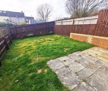 2 bedroom semi-detached house to rent - Photo 4