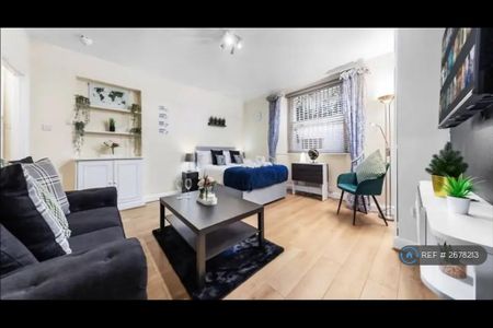 Studio to rent - Photo 2