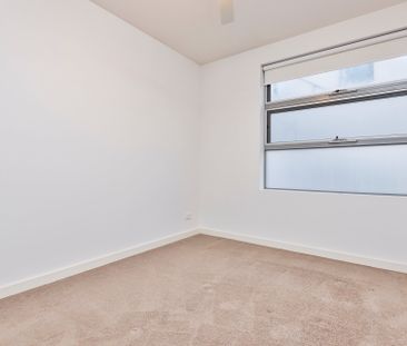 185 Geelong Road, Seddon - Photo 3