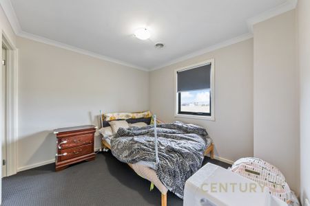 3 Bedrooms in Caversham Waters - Photo 4