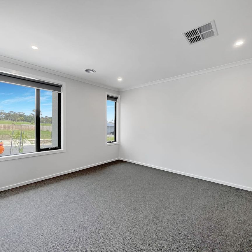 Premium Living! - Photo 1