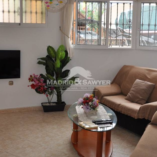 Beautiful 3 bedroom ground floor bungalow with private pool and large garden in Lomas de Cabo Roig!! - Photo 1