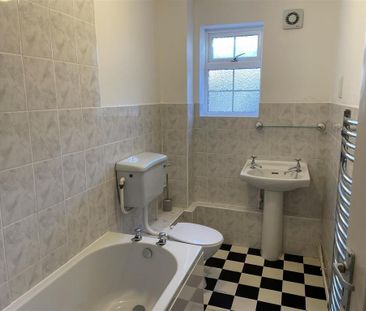2 bedroom apartment to rent - Photo 6