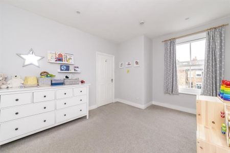 2 Bed Flat, Northfields, W5 - Photo 4