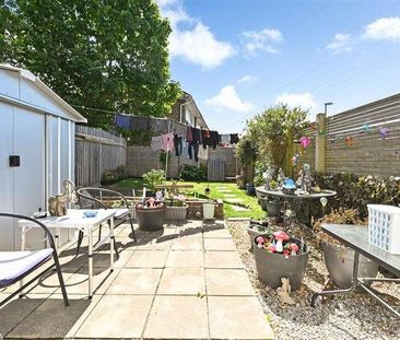 Birdham Close, North Bersted, PO21 - Photo 5