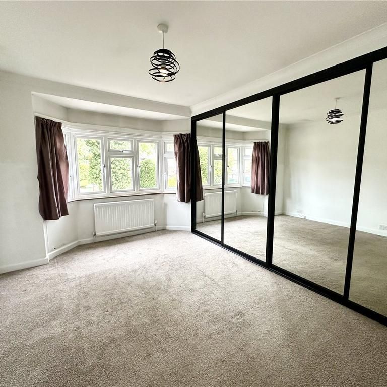 4 bedroom semi-detached house to rent - Photo 1