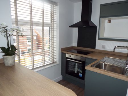 Room 4, St. Catherines Street, Mansfi..., Mansfield - Photo 2