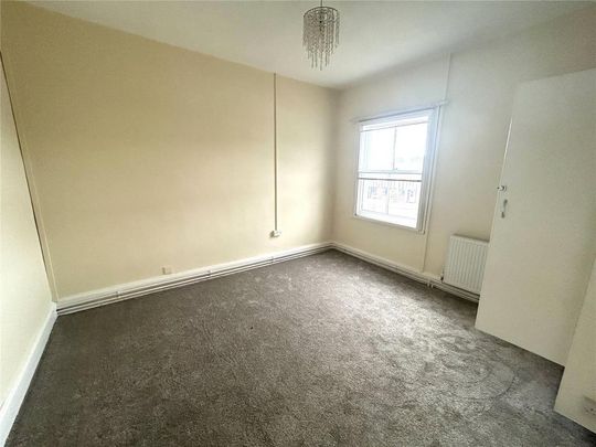 4 bedroom detached house to rent - Photo 1
