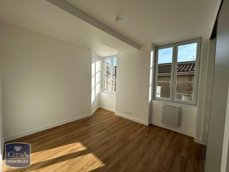 Location Appartement 3 pièces 60m² VILLEFRANCHE SUR SAONE 69400 - Photo 2
