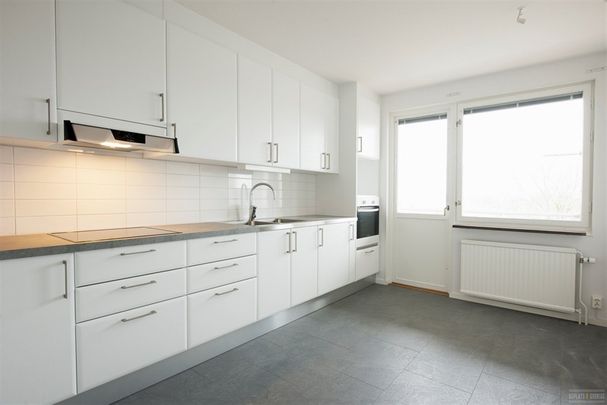 Skogvaktaregatan 7 - Photo 1