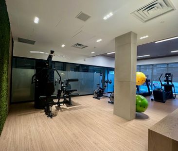 For Lease - 3250 Carding Mill Trail Unit# 501, Oakville, Ontario - Photo 1