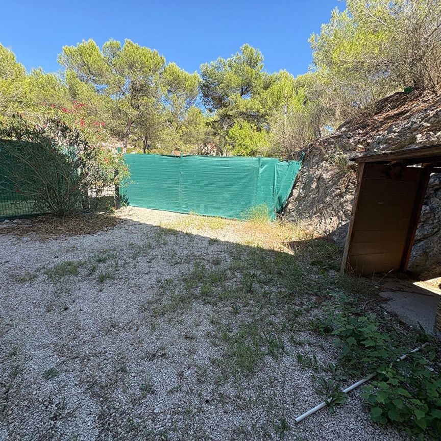 A louer - Appartement Ensues La Redonne T2 de 55m2 - Jardin privatif, - Photo 1