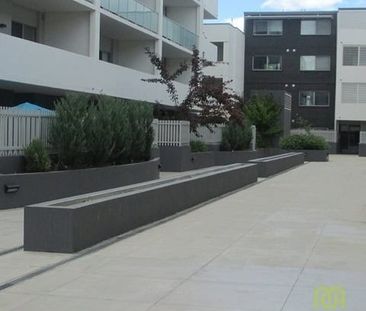 Convenient living! - Photo 3