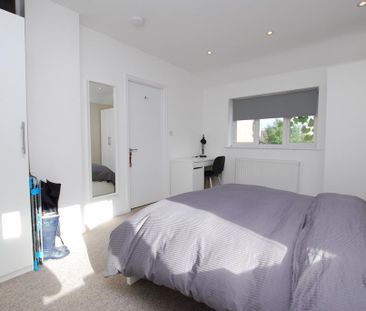 1 bedroom house of multiple occupation to rent - Photo 6