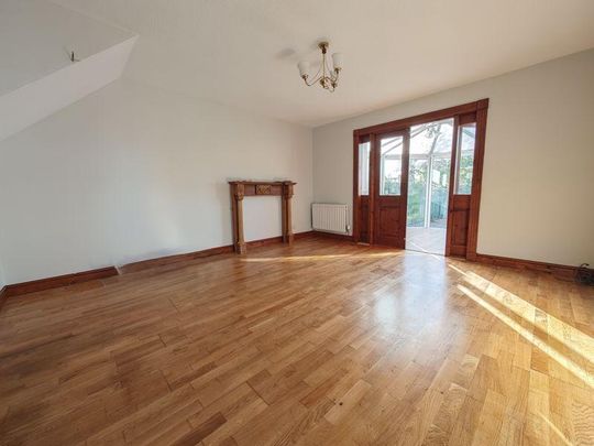 2 bedroom end of terrace house to rent - Photo 1