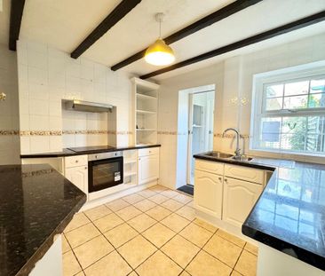 2 bedroom end of terrace house to rent - Photo 6