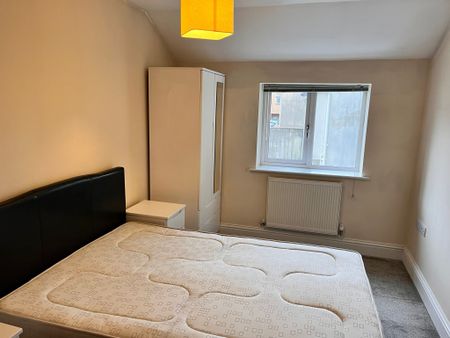 St Helens Avenue, Brynmill, Swansea SA1 4NN - Photo 4