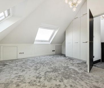 4 bedroom end of terrace house to rent - Photo 4