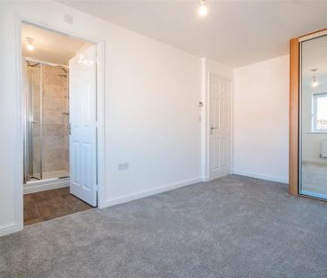 3 bedroom detached house to rent - Photo 4