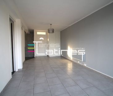 Location Appartement 2 pièces 41m² NIMES 30000 - Photo 5