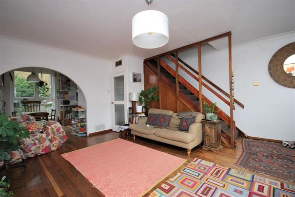 4 bedroom townhouse to rent - Photo 1