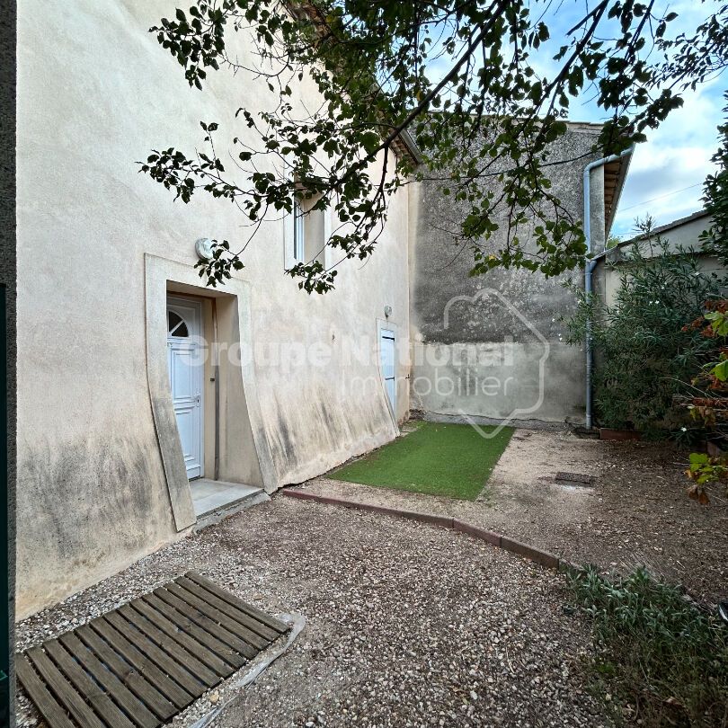 A louer à Orange appartement 2 chambres de 85 m2 avec extérieur, - Photo 1