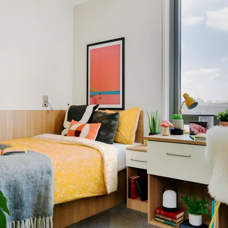 PARTLY ACCESSIBLE ENSUITE - Photo 1