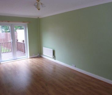 3 bedroom semi-detached house to rent - Photo 3