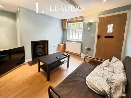 2 bedroom terraced house to rent - Photo 2