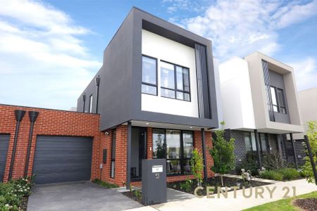 Stunning 3-Bed&comma; 2-Bath Retreat in the Heart of Clayton South - Photo 5