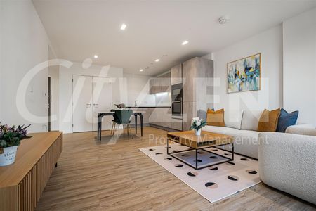 5 Wheatstone Gardens, London - Photo 5