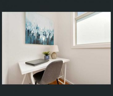 Modern Comfort & Convenience in Prime Fawkner Location - Photo 6