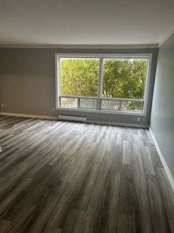 For Lease - 211 Nonquon Road Unit# 202, Oshawa, Ontario - Photo 2