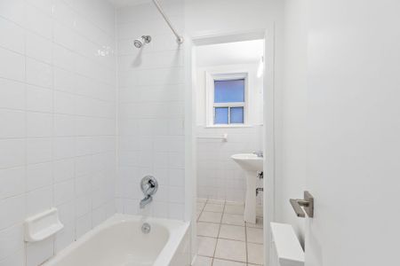 For Lease - 315A Indian Grove N/A Unit# Lower, Toronto, Ontario - Photo 5
