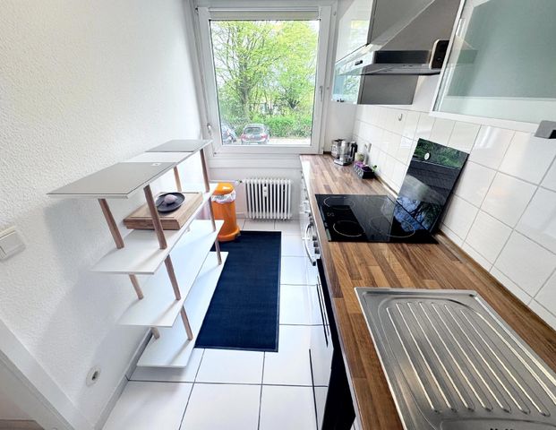 HELLE CHARMANTE WOHNUNG IN STADTWALD NÄHE ZU VERMIETEN! - Foto 1
