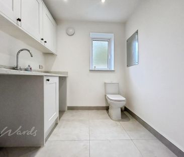 4 bedroom detached house to rent - Photo 5