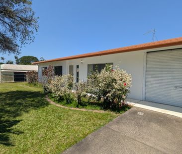 7 Royal Saxon Close, Mount Sheridan QLD 4868 - House For Rent | Domain - Photo 6