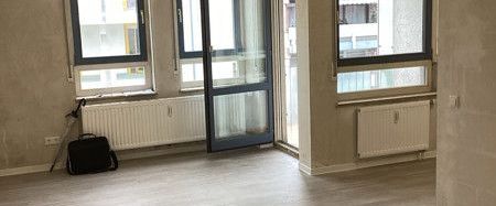 Rundum wohlfühlen: gemütliche 2-Zimmer-Wohnung mit Balkon <br> - Foto 1