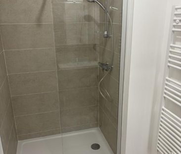 Location Appartement 2 pièces 40m² THONON LES BAINS 74200 - Photo 4
