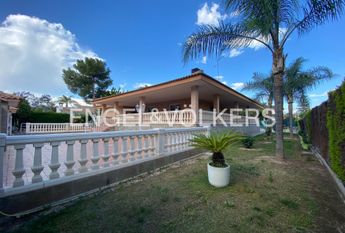 Casa o chalet de alquiler en Calle Murcia, Serra