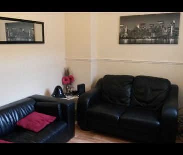 Room in a Shared House, New Cross Street, M5 - Photo 1