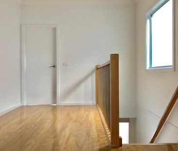 Spacious in great location - Photo 5