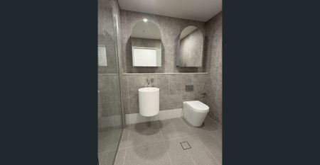 New Residence. - Photo 2