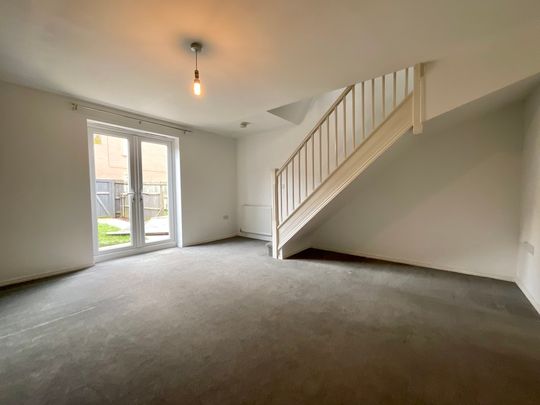 2 bedroom Mid Terraced House to let - Photo 1