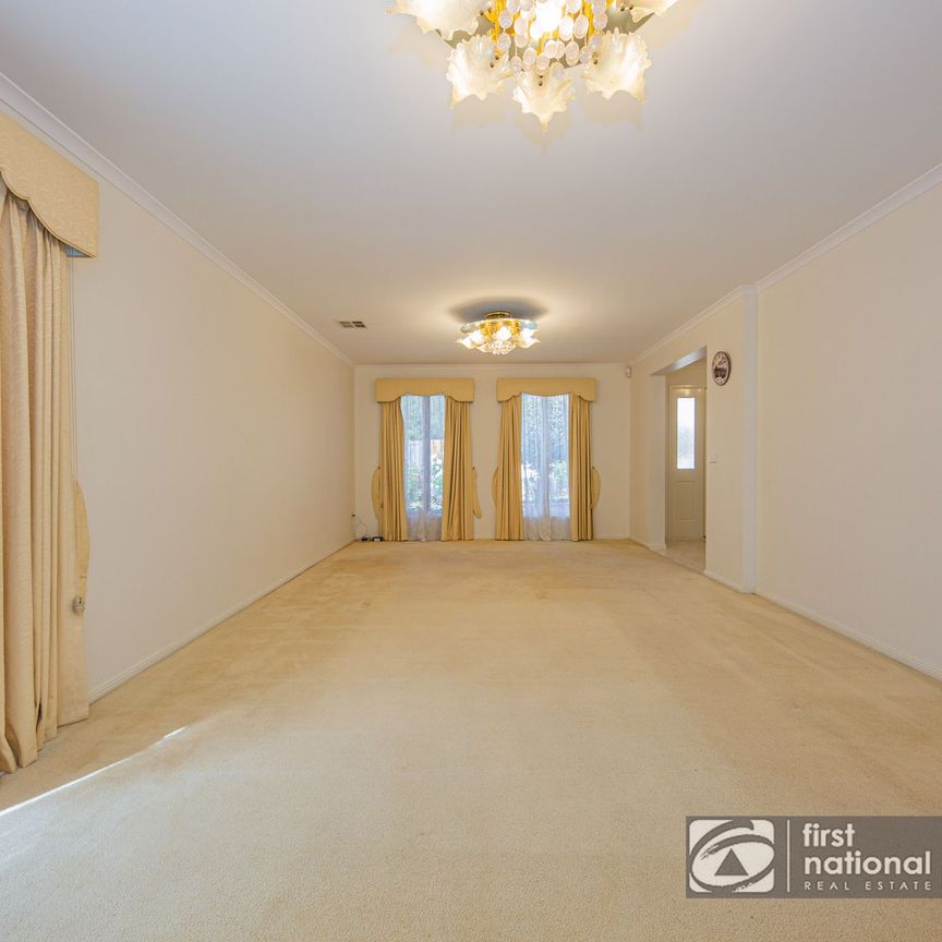 Exquisite Family Living: Luxury Home near GWSC and The Glen - Photo 1