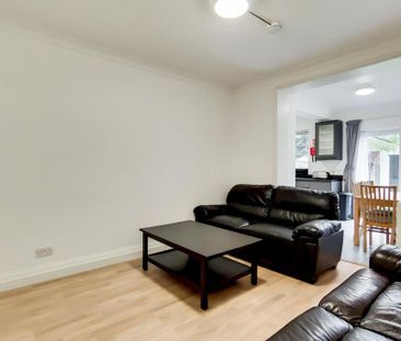 3 bedroom terraced house to rent - Photo 1
